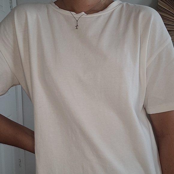 Elegant White Mini T-Shirt Dress - Picture 5 of 7